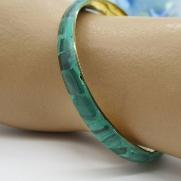 Vintage Malachite Inlaid Bracelet Golden Brass Bangle Green Stone - Picture 5 of 9
